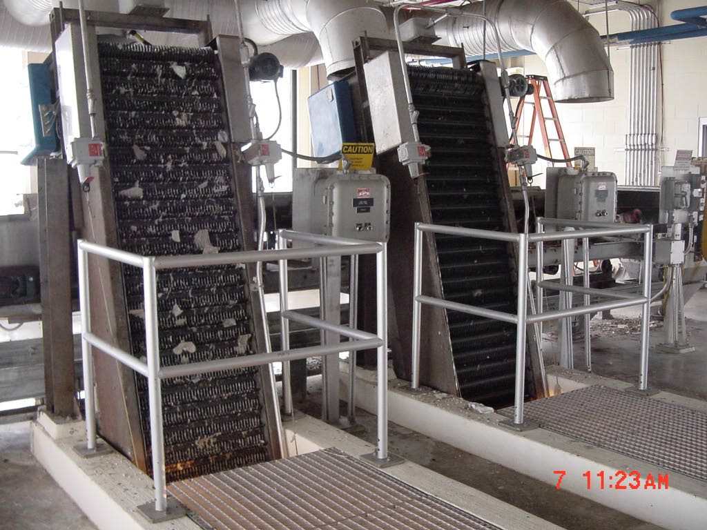 آشغالگیر مکانیکی و دستی تصفیه مقدماتی و فیزیکی فاضلاب